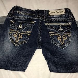 ROCK REVIVAL CAPRI’S ✨✨